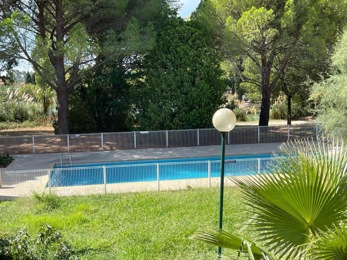 Appartement 211 Les Salicornes آرْلْ المظهر الخارجي الصورة